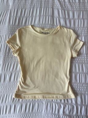 Vine and Valley Classic Short Sleeve Tee in Pale Yellow